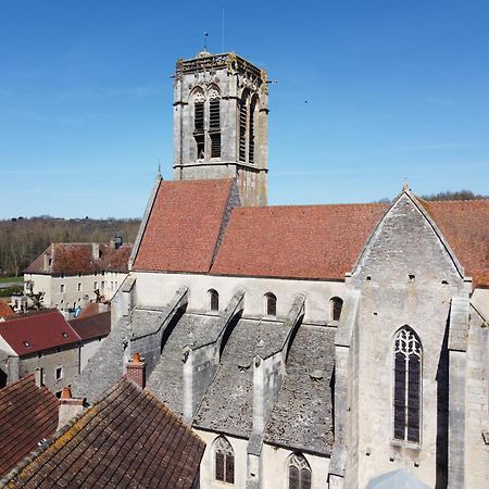 Le Tabellion Bed & Breakfast Noyers-sur-Serein Dış mekan fotoğraf