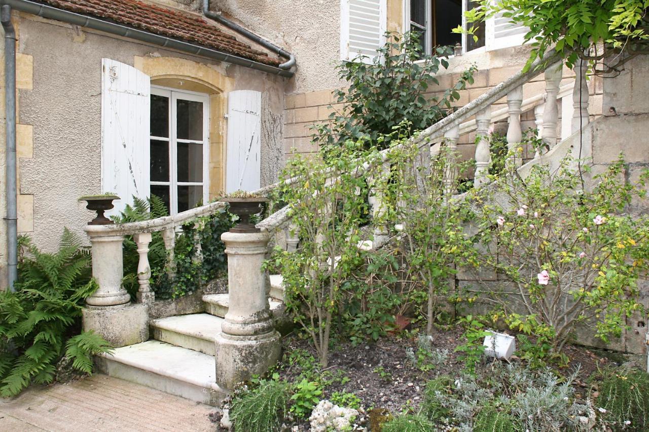 Le Tabellion Bed & Breakfast Noyers-sur-Serein Dış mekan fotoğraf