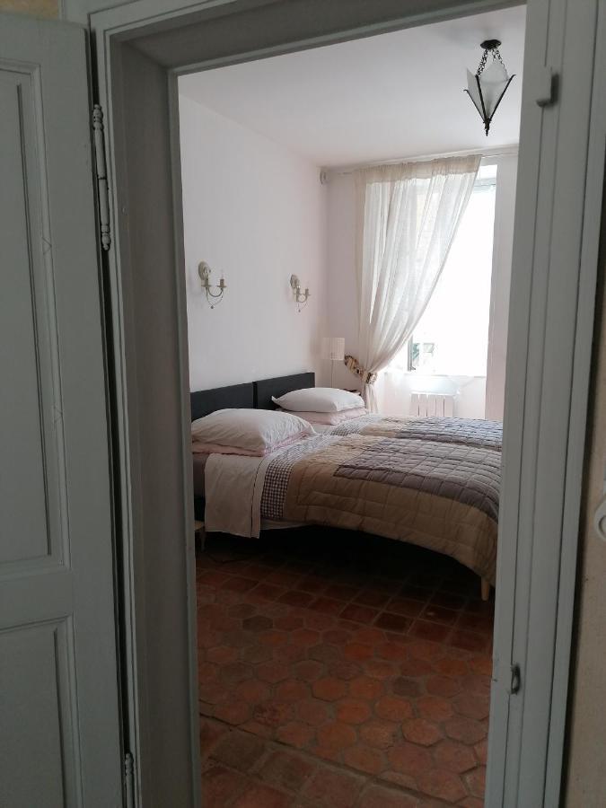 Le Tabellion Bed & Breakfast Noyers-sur-Serein Dış mekan fotoğraf